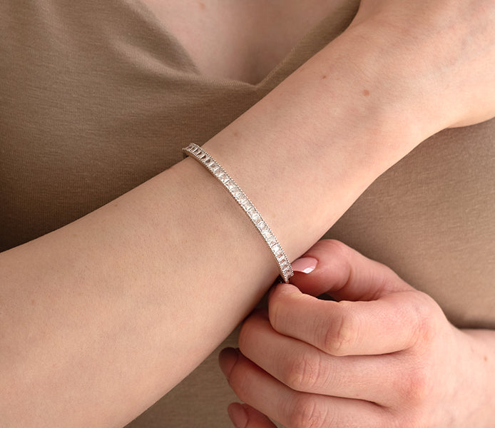 Adore Bangle in Rhodium Plating