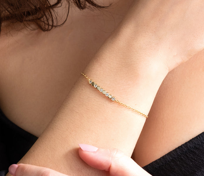 Bee Love Bracelet in Gold Plating