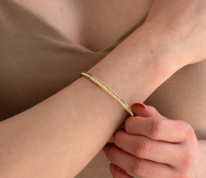 Captivate Bangle Gold