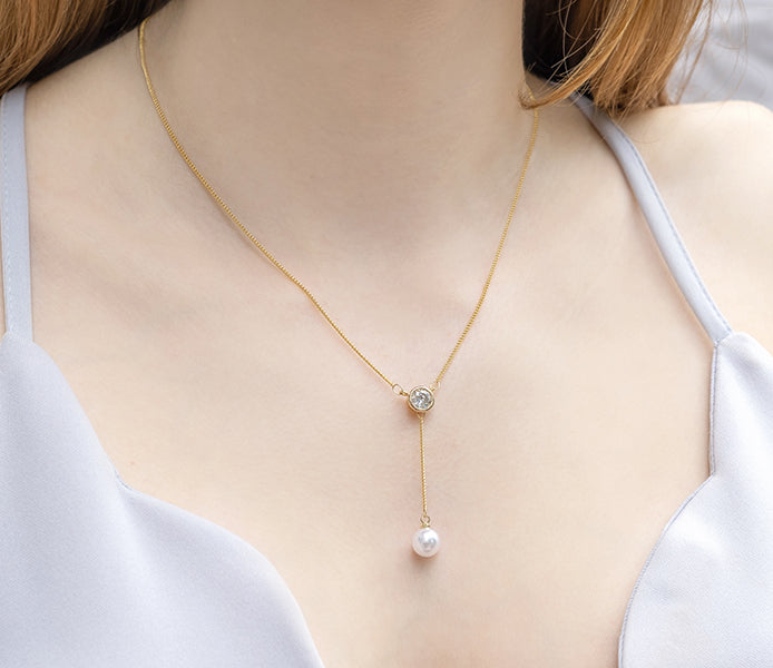 Drop Pearl Pendant in gold plating