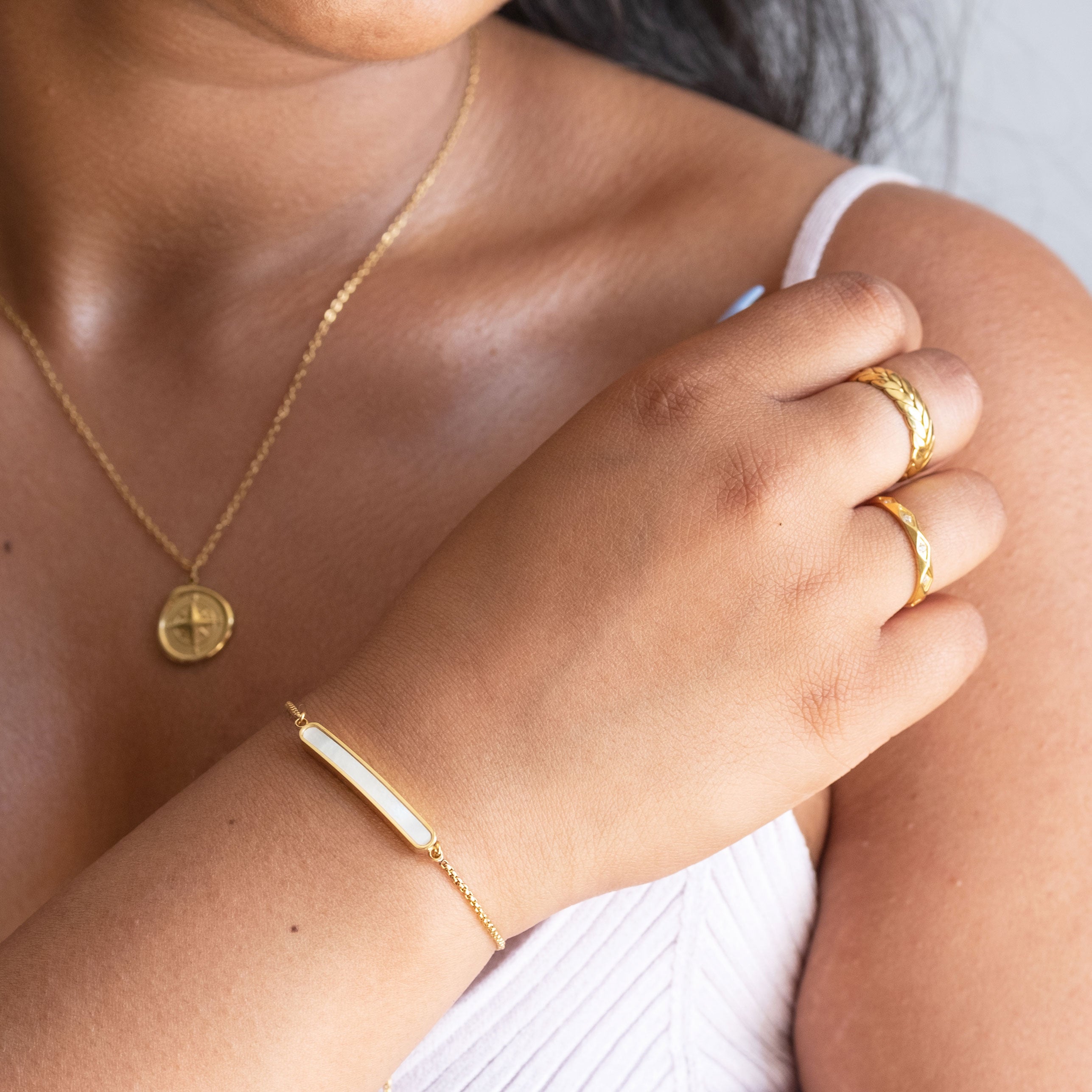 Linear Bracelet - Gold