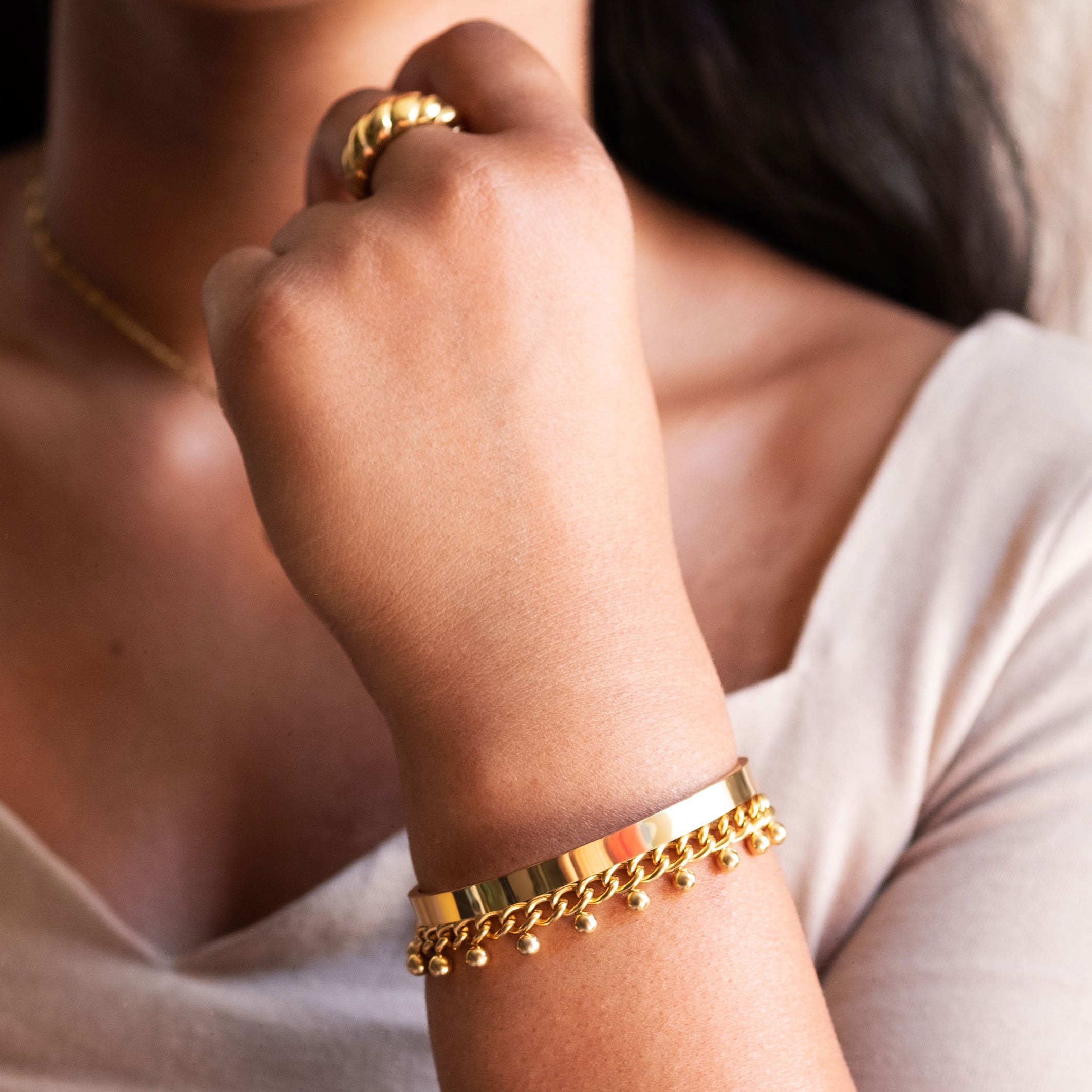 TASSLE BRACELET - GOLD