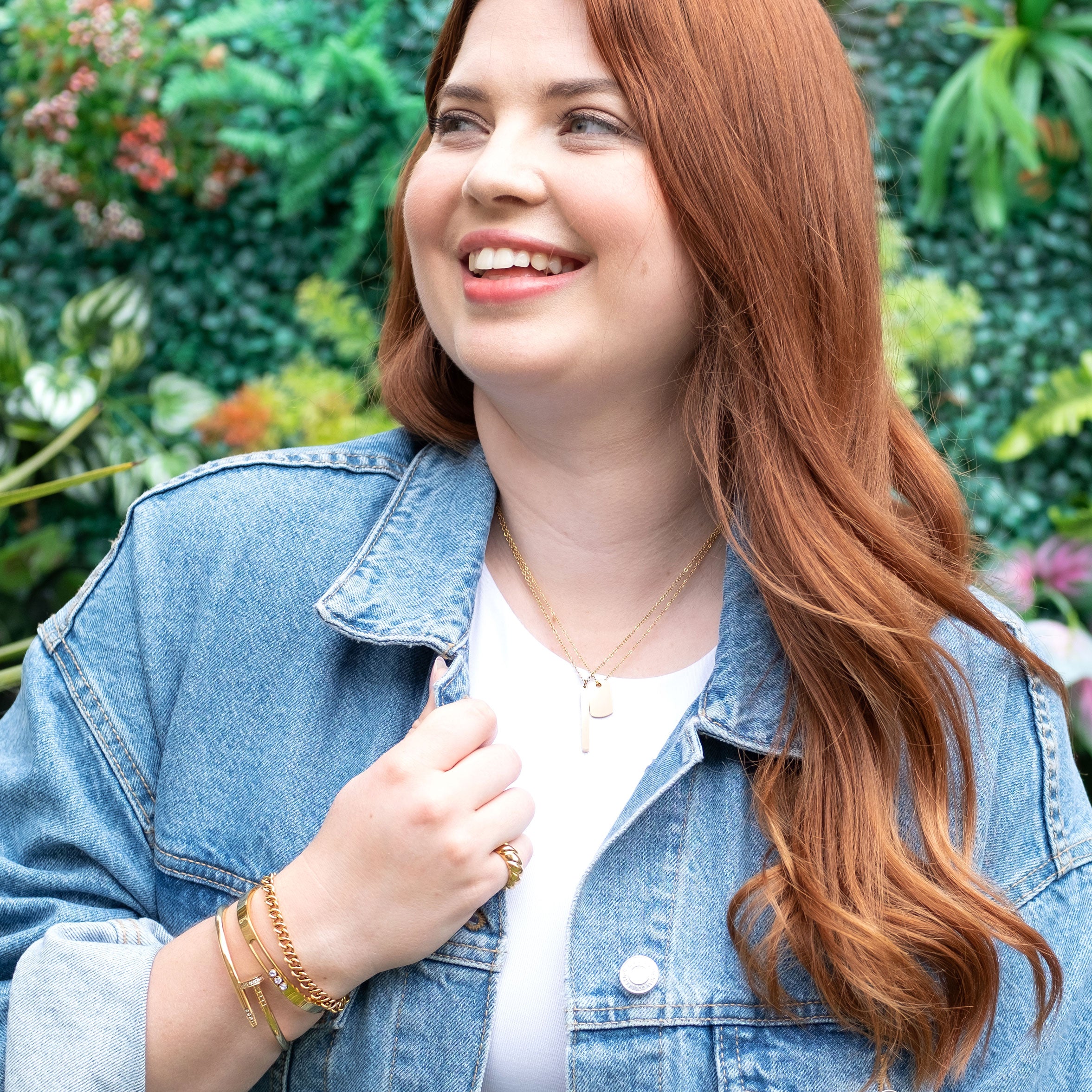 Vertical Bar Pendant - Gold