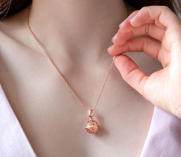 Ball Pendant with rose gold plating