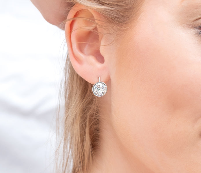 Bella Crystal drop earring in rhodium plating