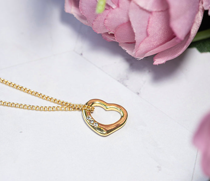 Heart Pendant crystals in yellow gold plating