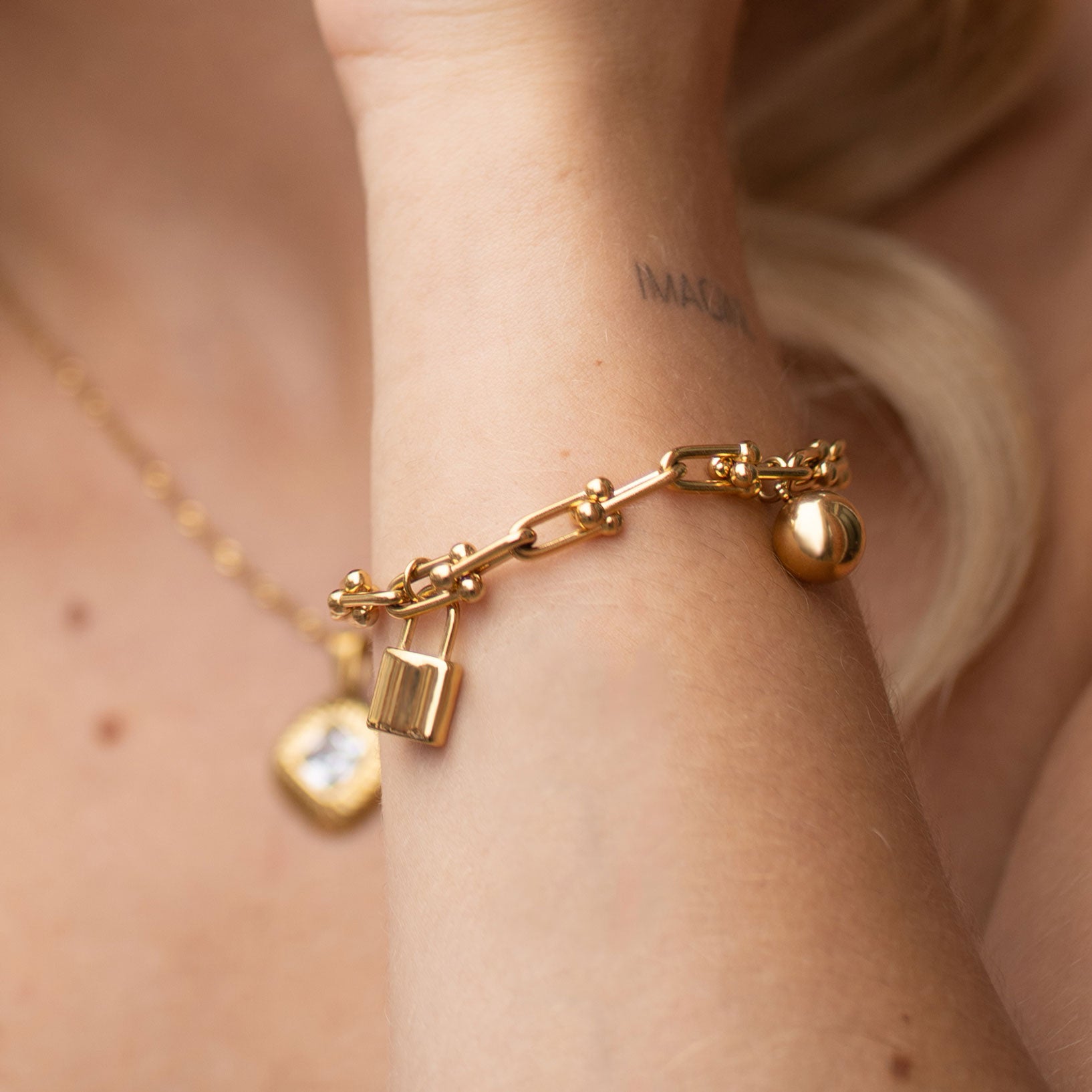 PADLOCK BRACELET - GOLD