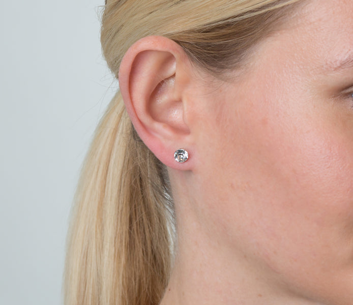 Solo Ear Studs